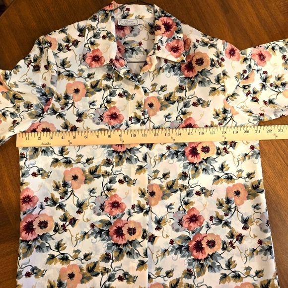 Classic Collection Woman's Flower Print Long Sleeve Blouse Size Large - Picture 8 of 10